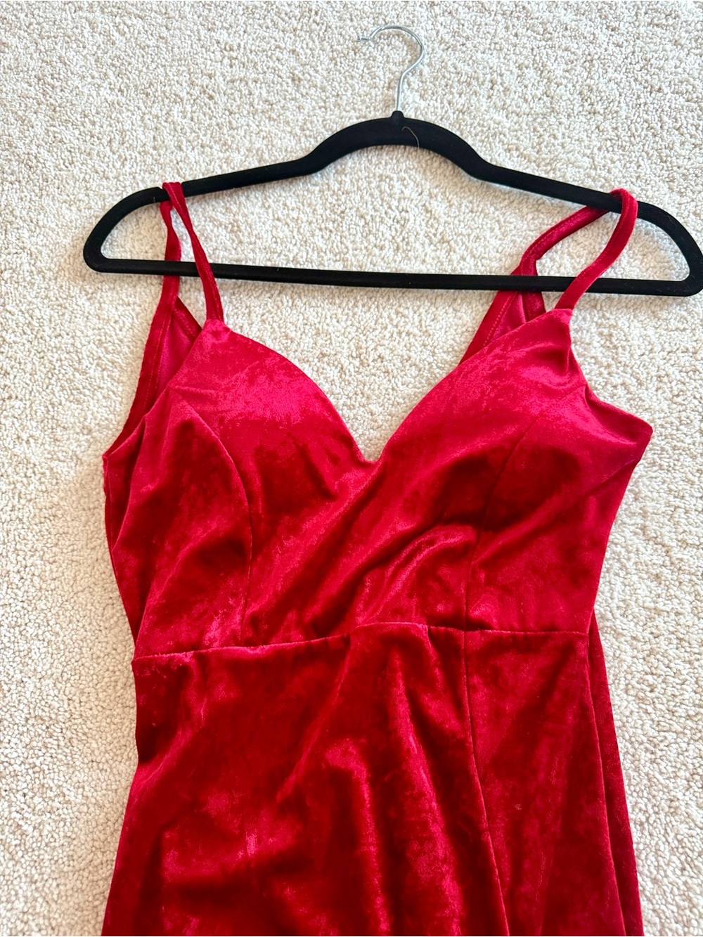 Red Velvet Spaghetti Strap Ruched Bodycon Mini Dress - Picture 2 of 7